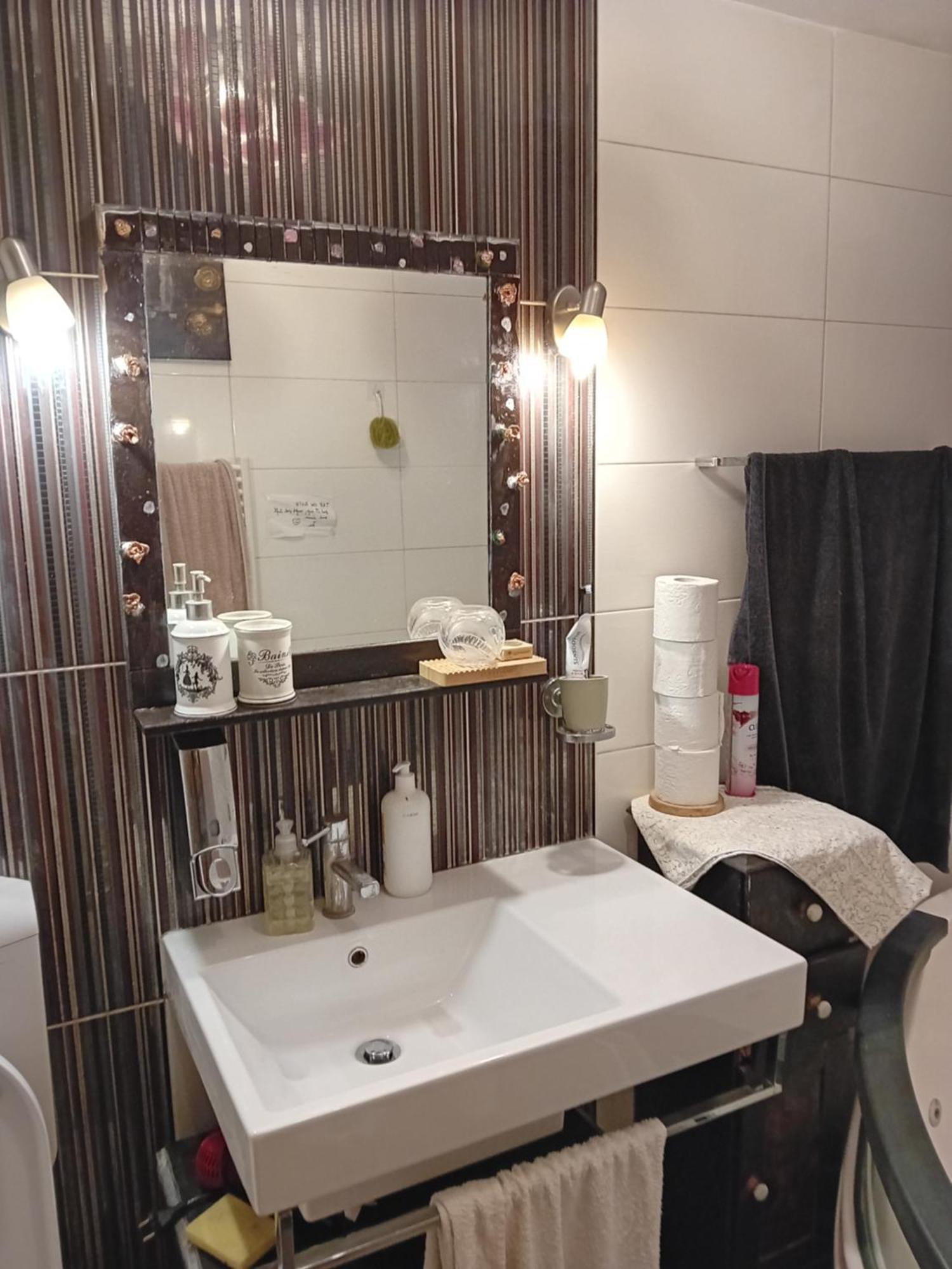 Indian Tent Tipi In Shared Lot And Shared Bathroom Mrse Екстериор снимка